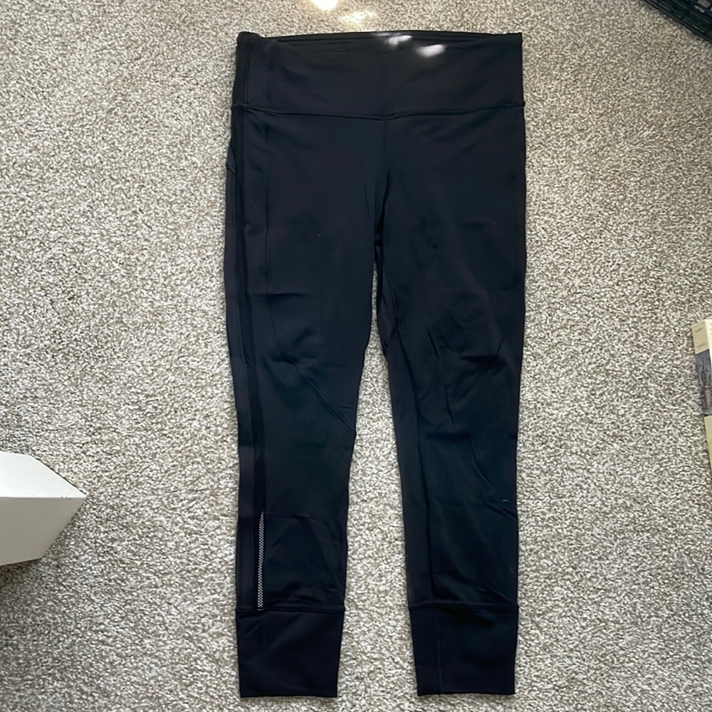 Black Lululemon leggings